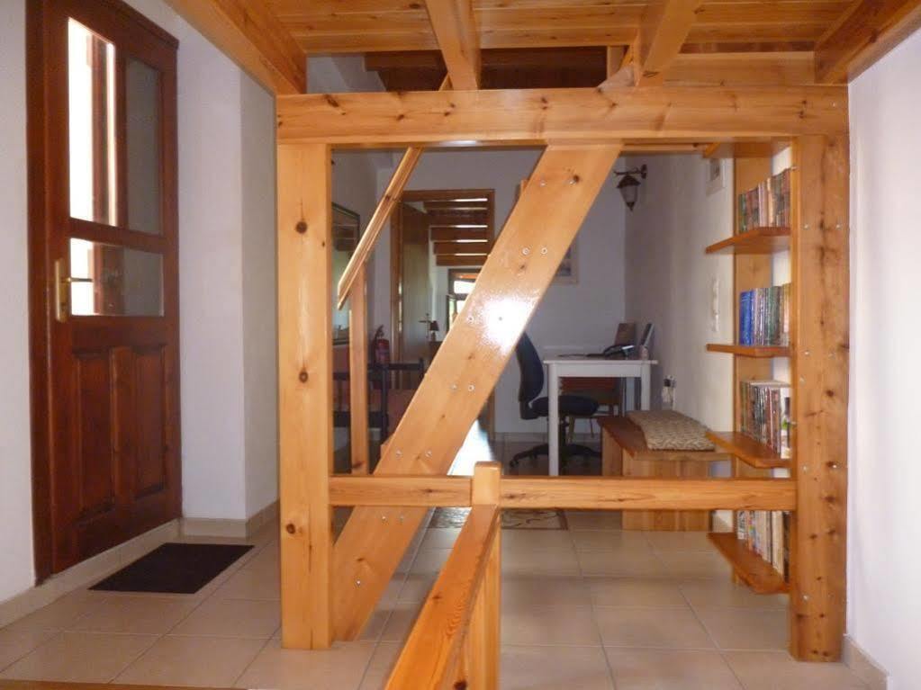 فيلا Odyssey House خانيا المظهر الخارجي الصورة